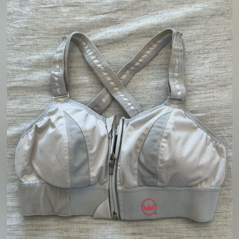 SHEFIT - Full Coverage Maximum Support Sports Bra - Size Medium